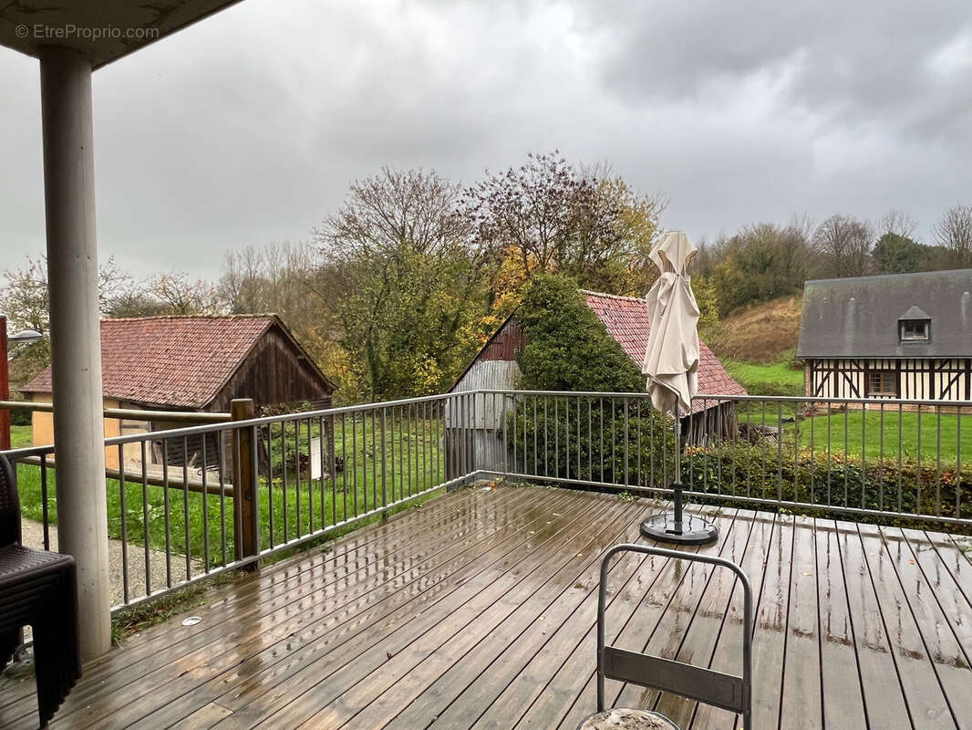 Commerce à MONS-BOUBERT