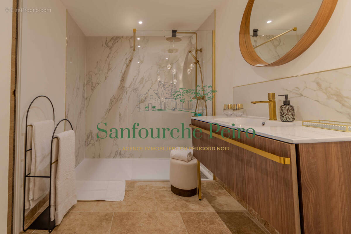 Appartement à SARLAT-LA-CANEDA
