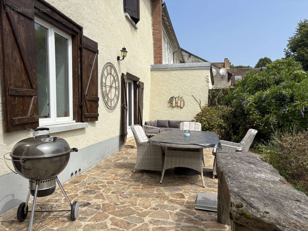Coussac Bonneval magnifique maison bourg de 5 pièces, garage, piscine, jardin et vues - photo 22