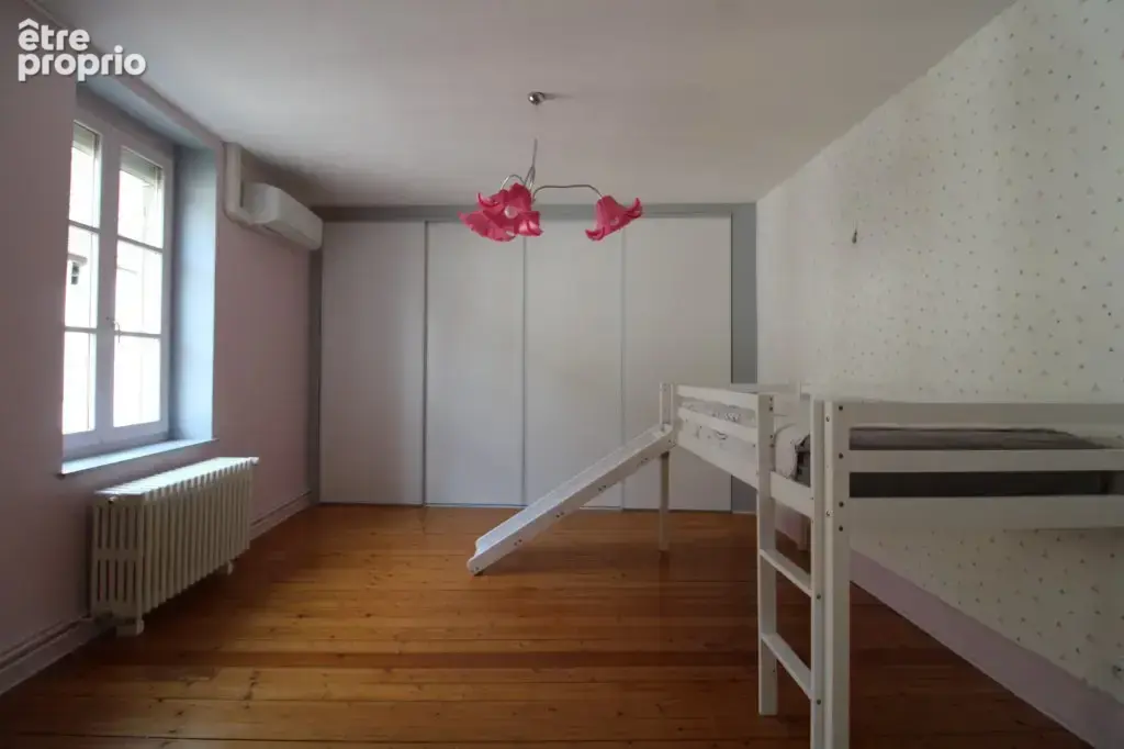 Maison de ville 165 m² – 4 chambres – dpe c – terrain clos + dépendance – proche commodités - photo 11
