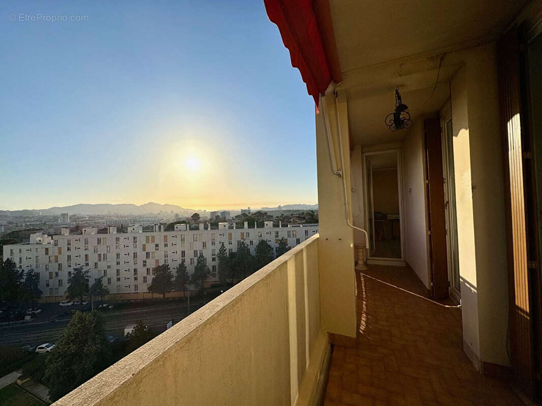 Appartement à MARSEILLE-11E