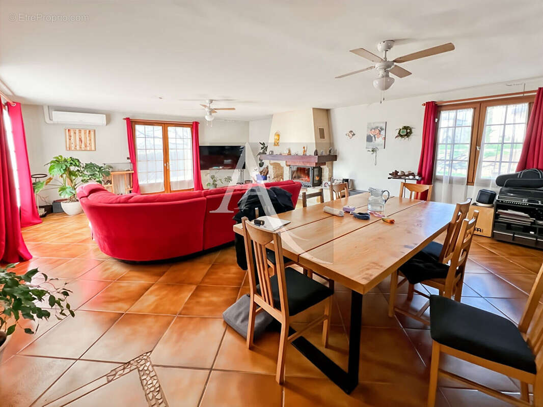 Maison à MONSEMPRON-LIBOS