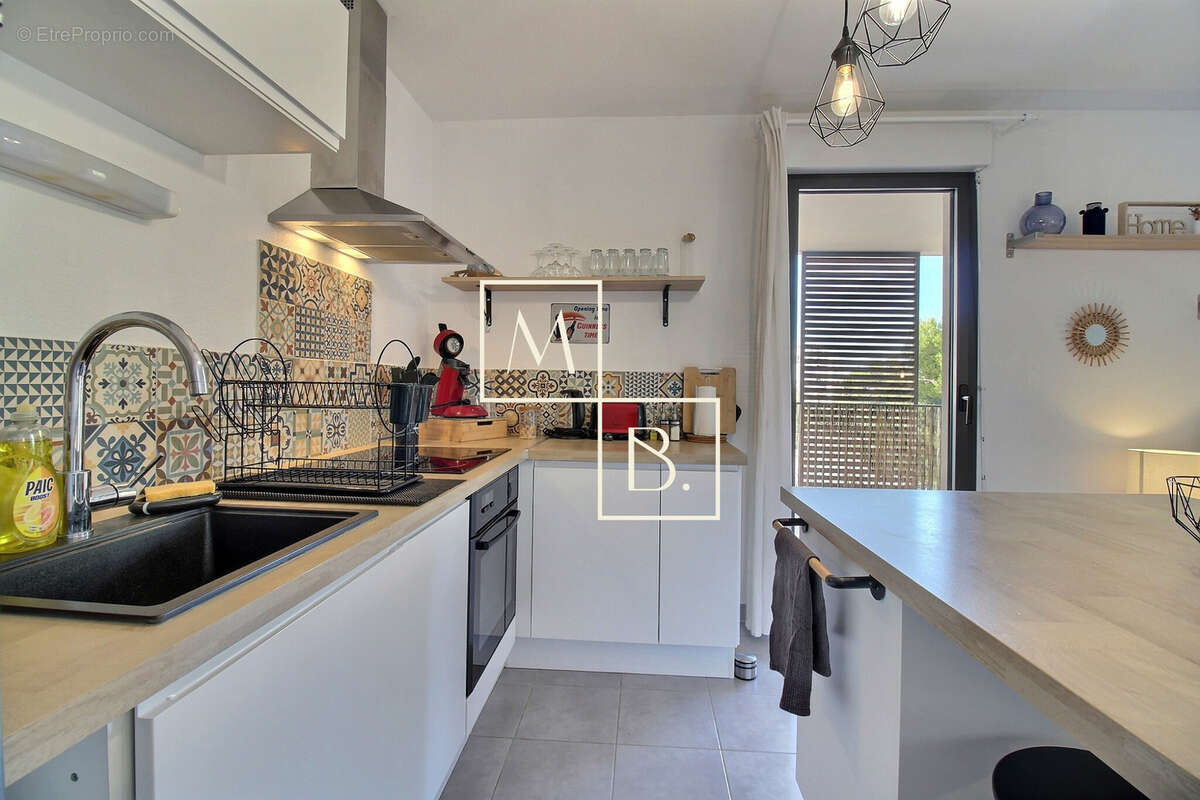 MONTPELLIER, Ovalie, Appartement 3 pièces avec grande terrasse et parking. - photo 11