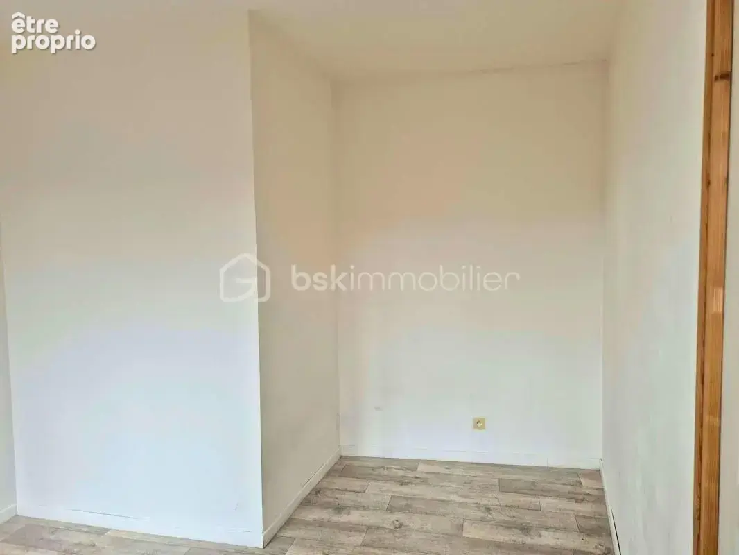 Maison 51m² Centre-ville de Oisemont – 45 000 € FAI, à fort potentiel de valorisation et rendement - photo 17