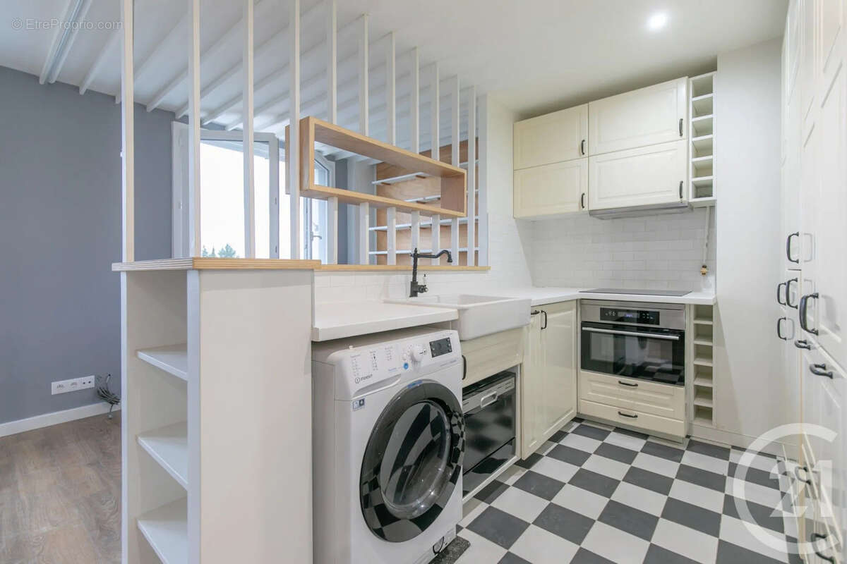 Appartement à SAINT-MAUR-DES-FOSSES