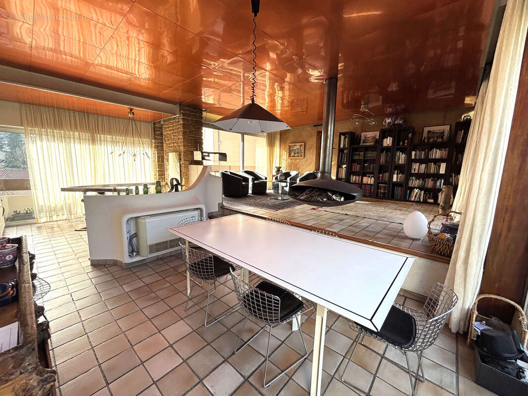 Maison à SAINT-CYR-AU-MONT-D'OR