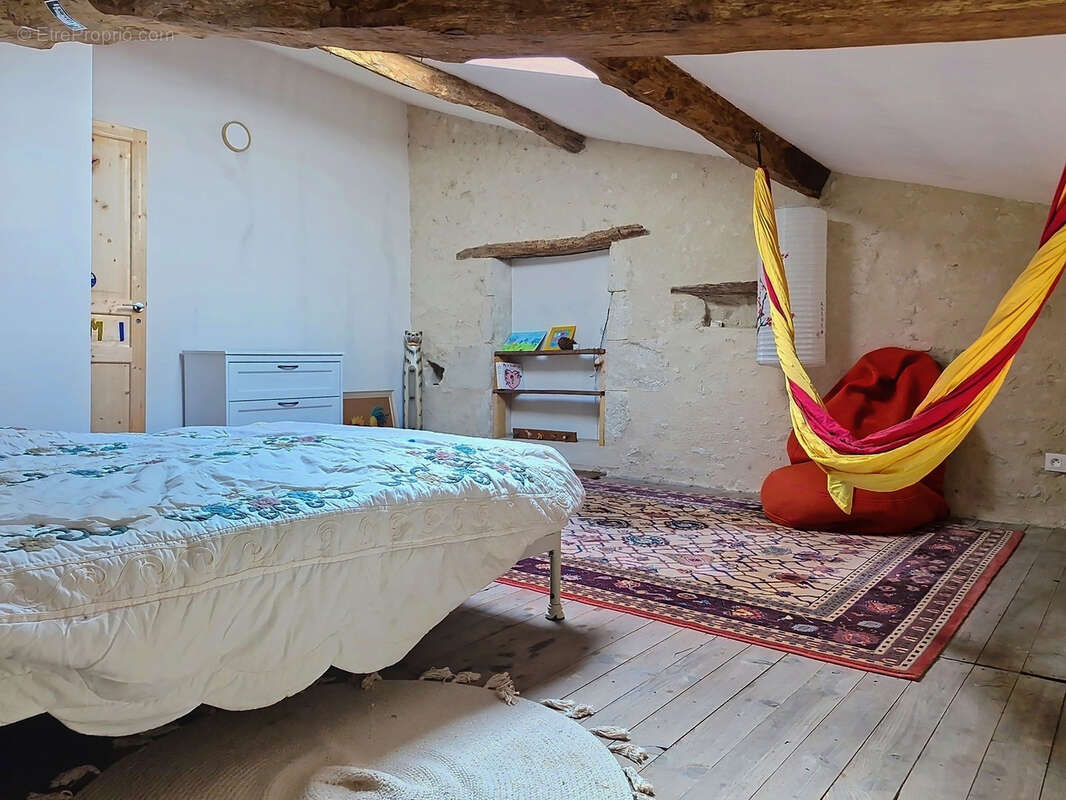 Maison à SAINTE-RADEGONDE