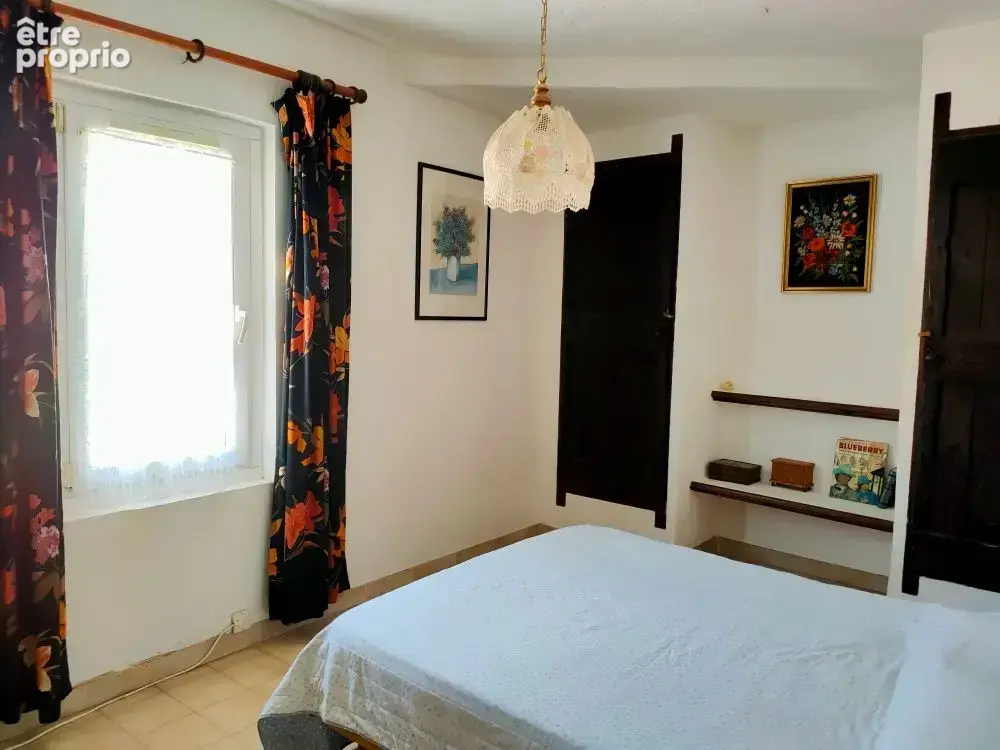 Tourbes (34120) - maison de village - 2 faces - 132 m2 environ - 6 pièces - 3 chambres - 3 niveaux -  2 entrées au rdc / ref 151 - photo 5