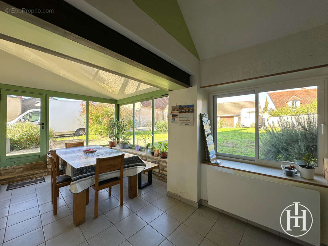 Maison à SAINT-AMAND-MONTROND