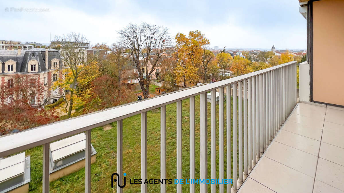 Appartement à NANTERRE