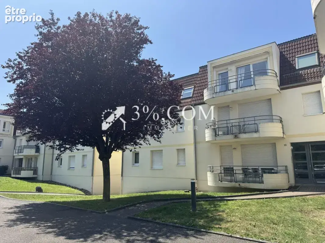 3%.COM - Joli  F2 au calme avec balcon, cave et garage - photo 12