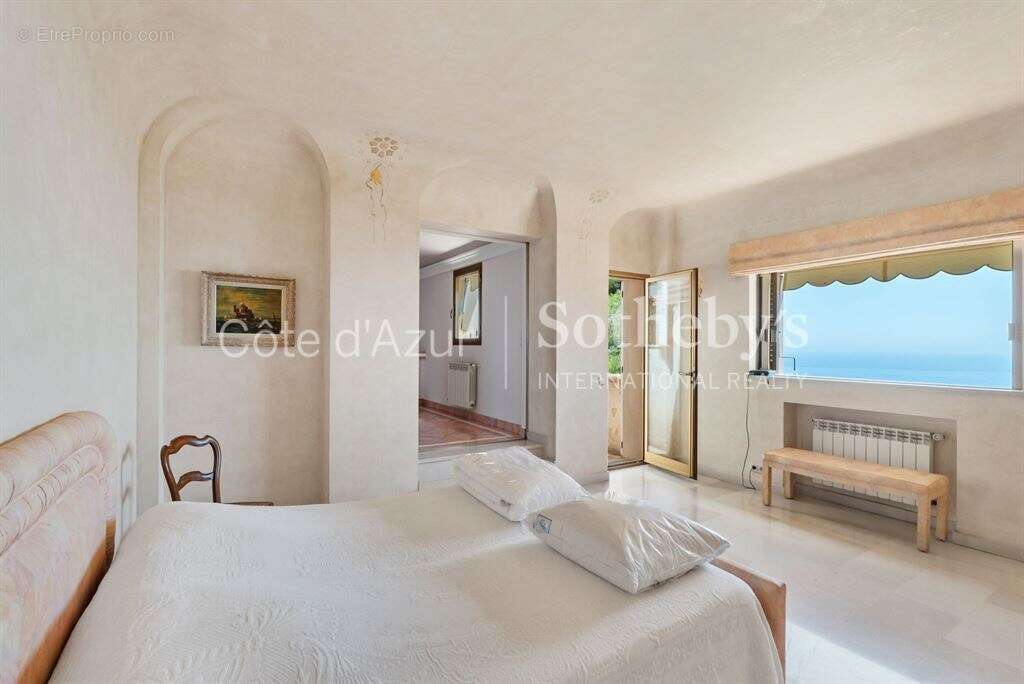 Maison à ROQUEBRUNE-CAP-MARTIN