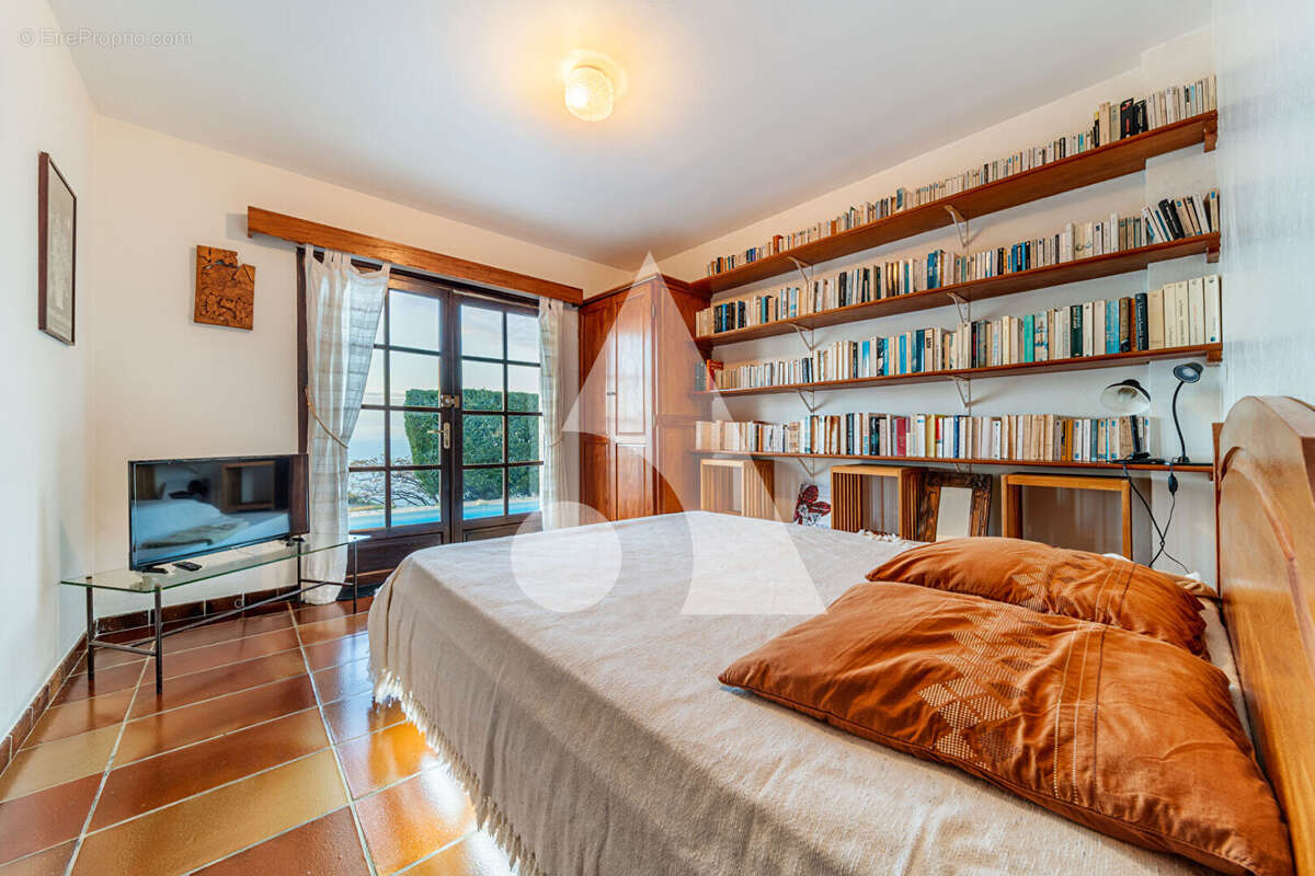 Magnifique propriété de prestige à 220 m d'altitude. - photo 11