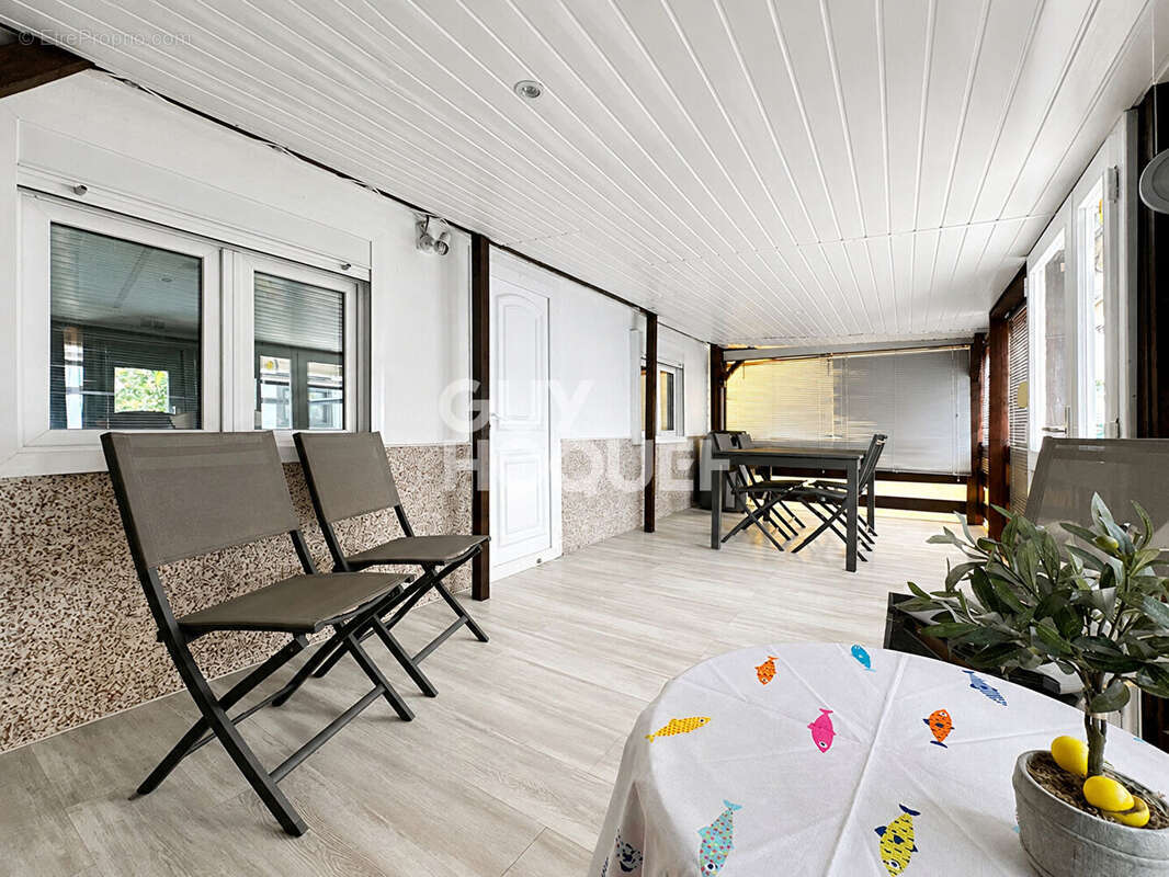 Mobil-home lumineux et spacieux à 5 min du port et de la plage de La Hume - photo 7