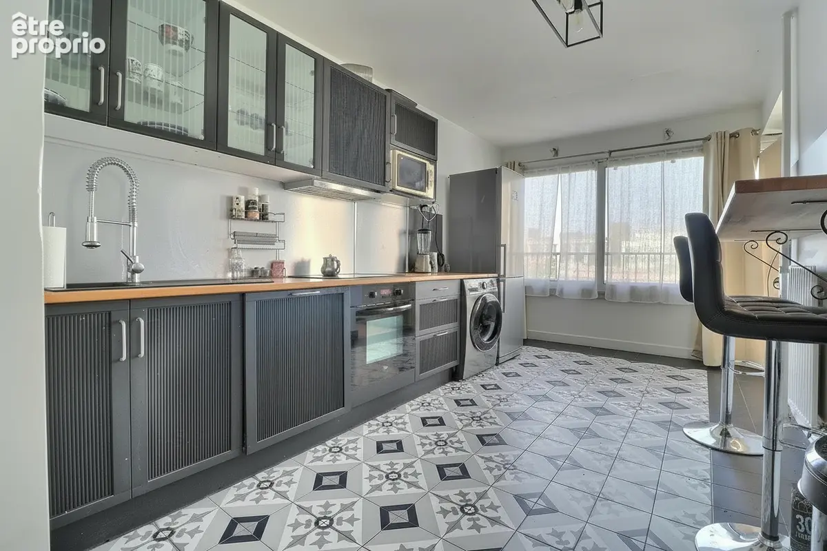 Appartement à NANTERRE