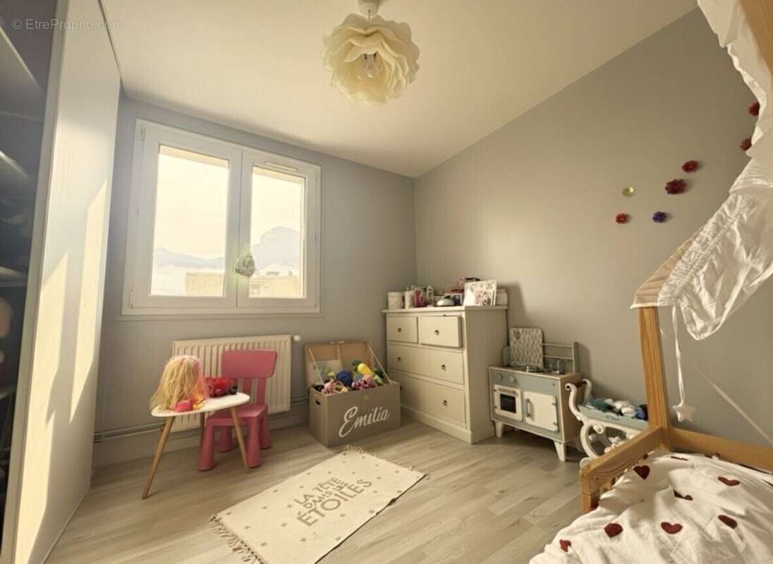 Appartement à FROGES