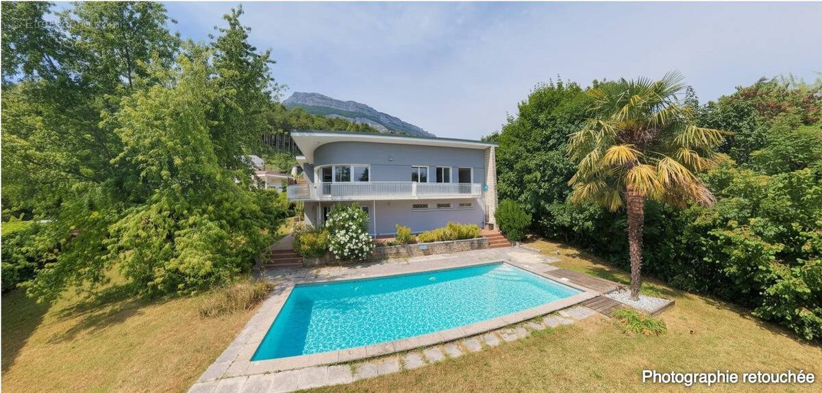 Maison à CORENC