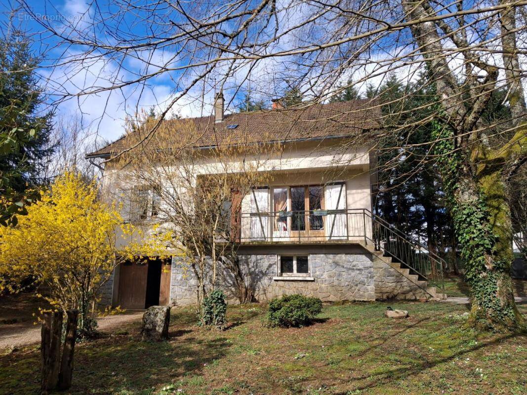 Maison à DOMPS