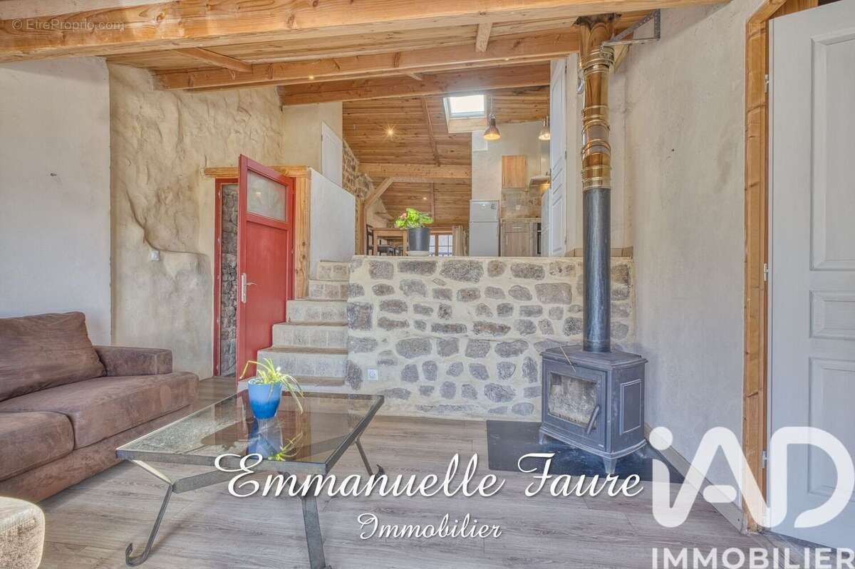 Maison 140 m² à Chalencon  - photo 5