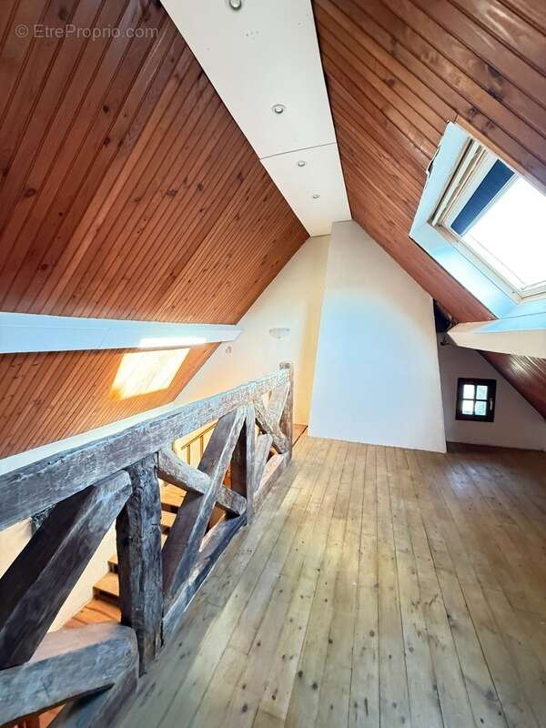 Maison à BUSSIERE-DUNOISE