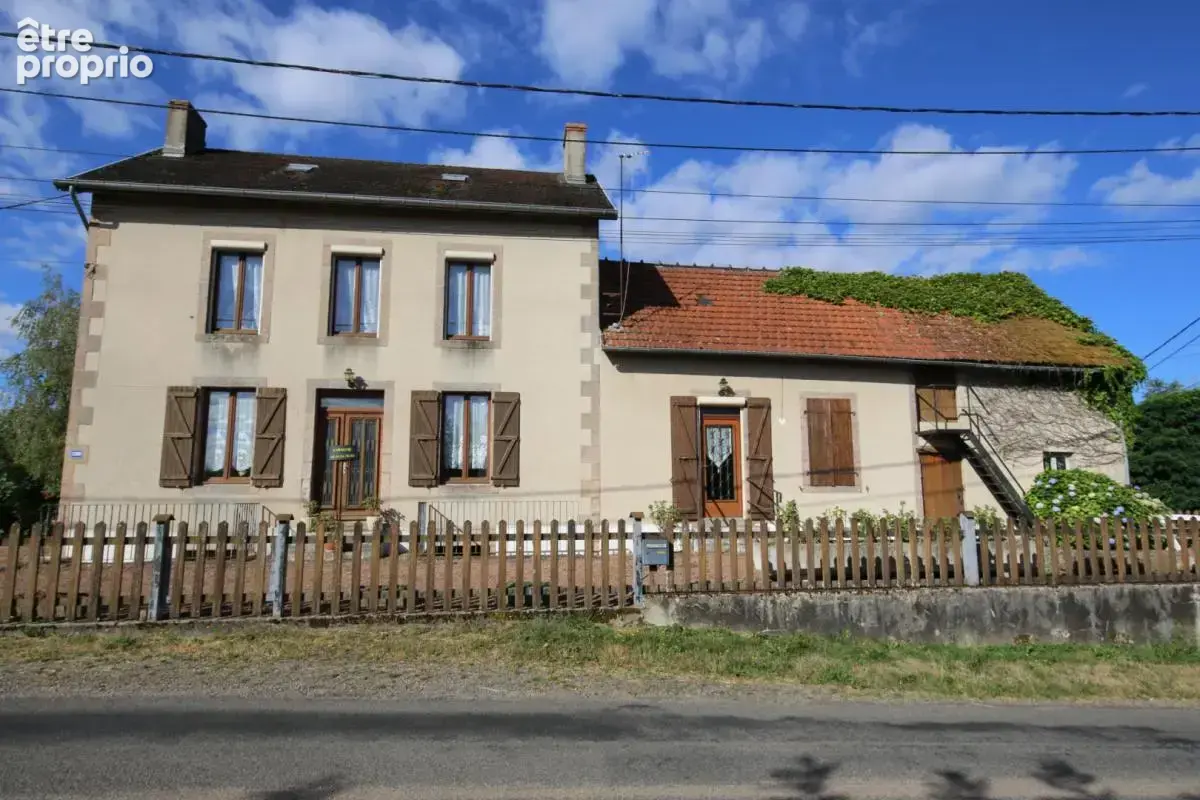 Ancien Hôtel Restaurant sur 2 718 m² de terrain clos - photo 2