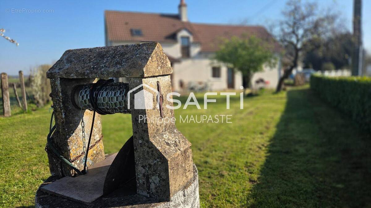 Photo 1 - Maison à JUSSY-LE-CHAUDRIER