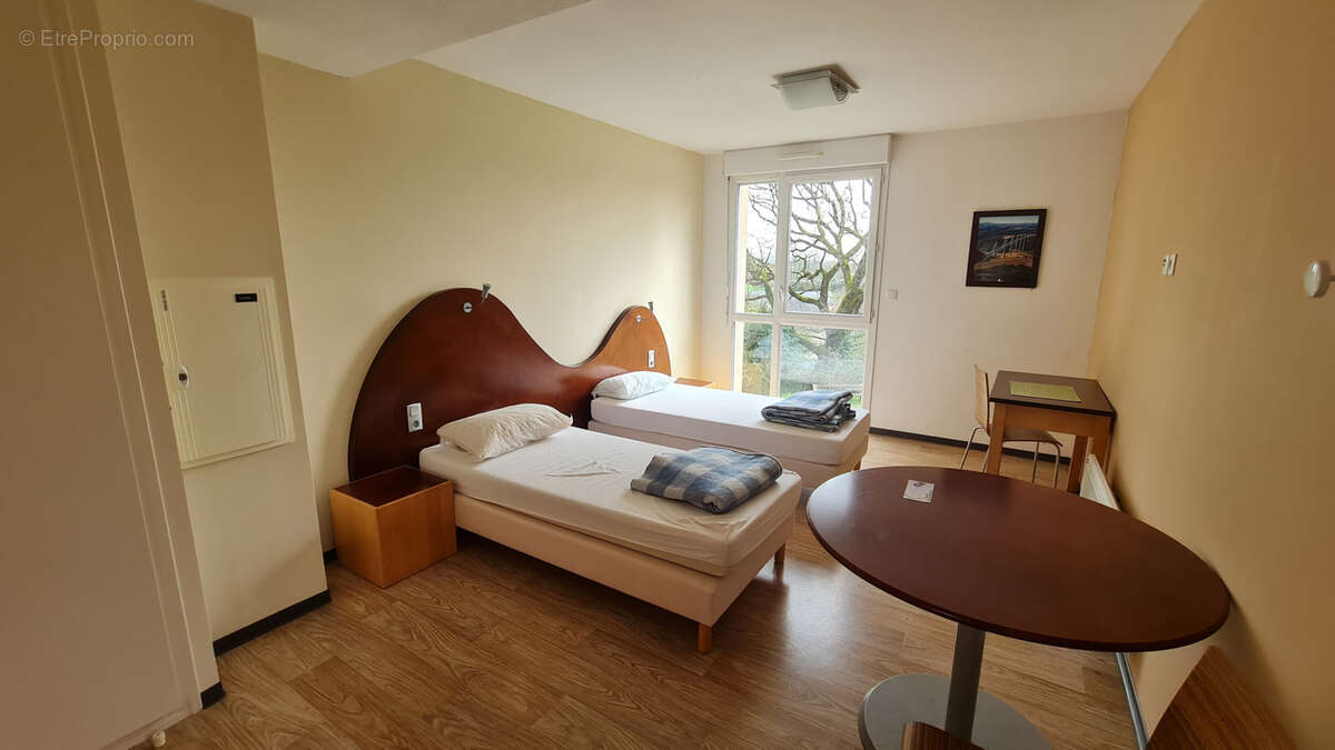 Appartement à NAUCELLE