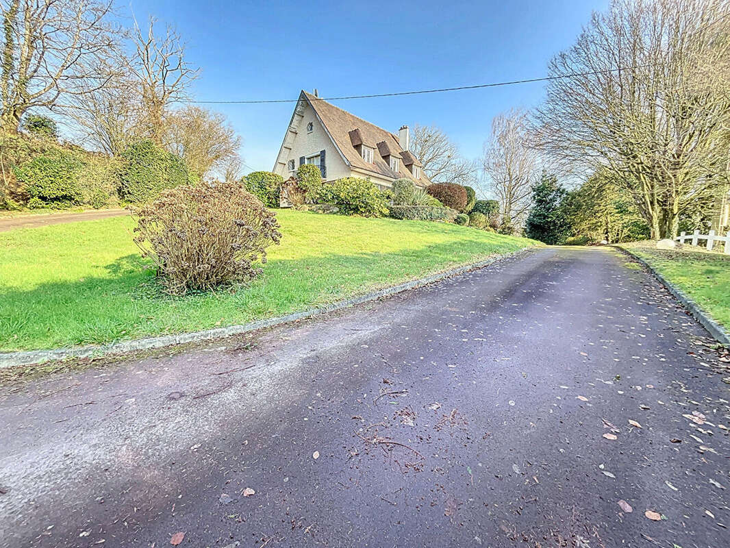 Maison de 9 pièces à Avranches (50300) à 2,5 kms du centre ville et 3 kms des grandes surfaces - photo 16