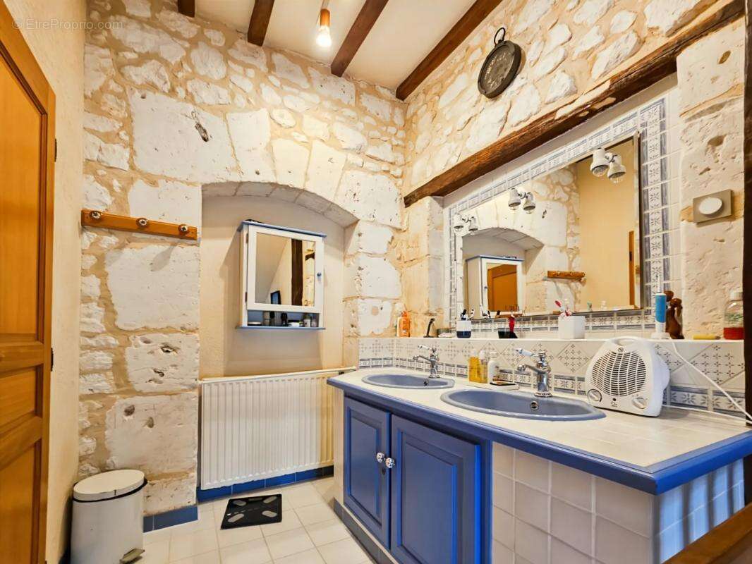 Maison à MILLY-SUR-THERAIN