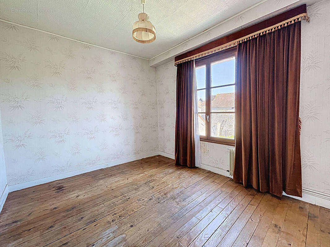 Maison à HARGEVILLE