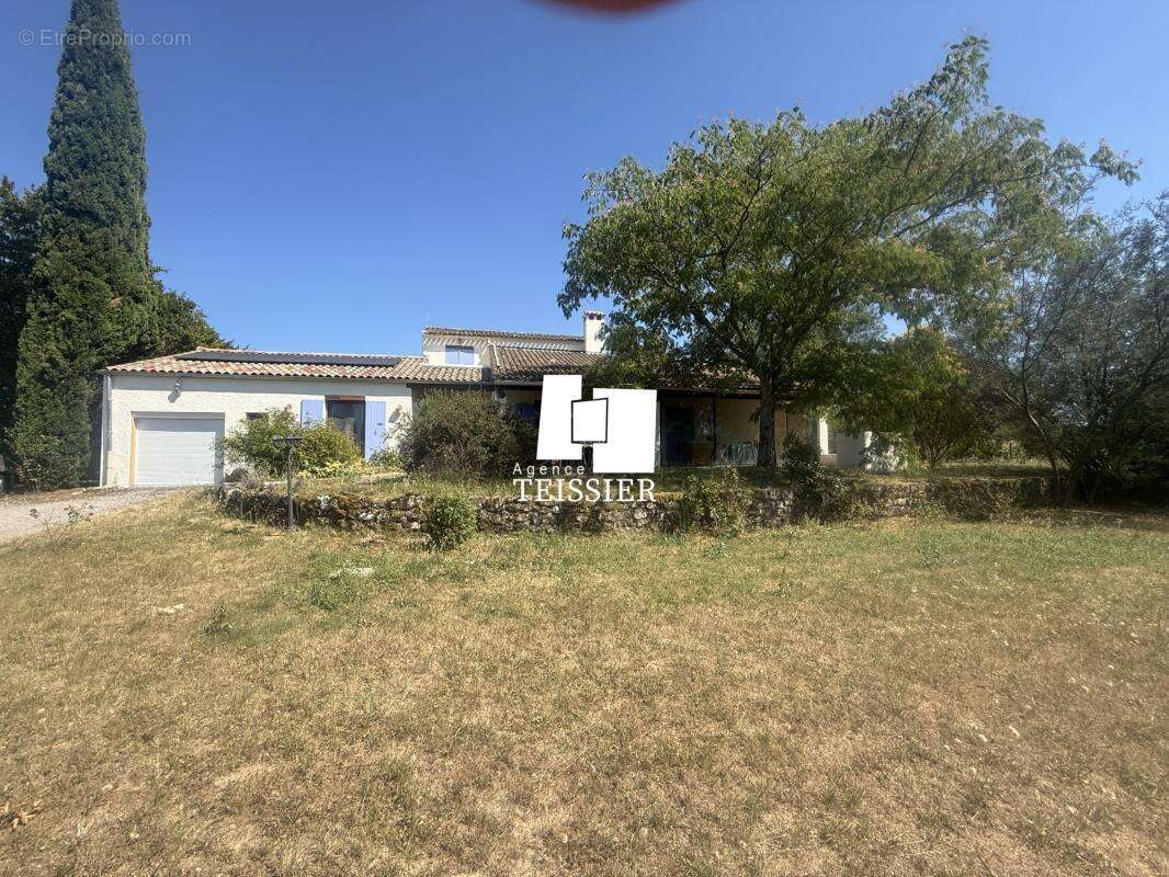 Sud Ardèche : 07260 Rosieres, Villa avec piscine sur 6800 m² - photo 27