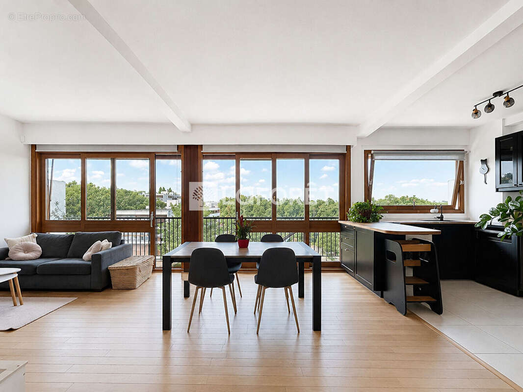 Appartement à LA CELLE-SAINT-CLOUD