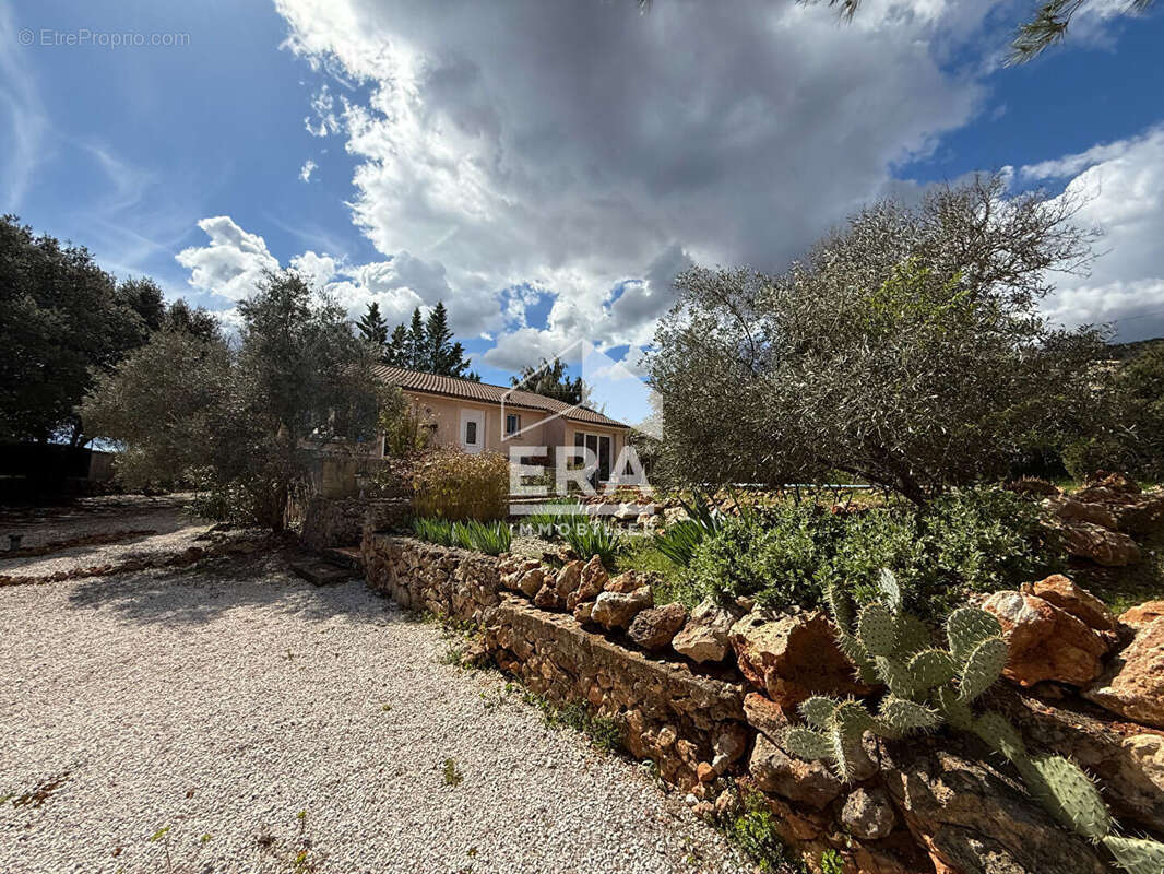 Maison à SAINT-MAXIMIN-LA-SAINTE-BAUME