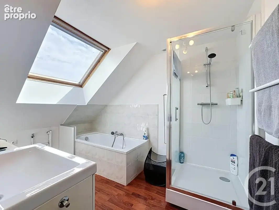 Maison 6 pièces 84 m² à vendre à La Ferte-Saint-Aubin (45240) - photo 8