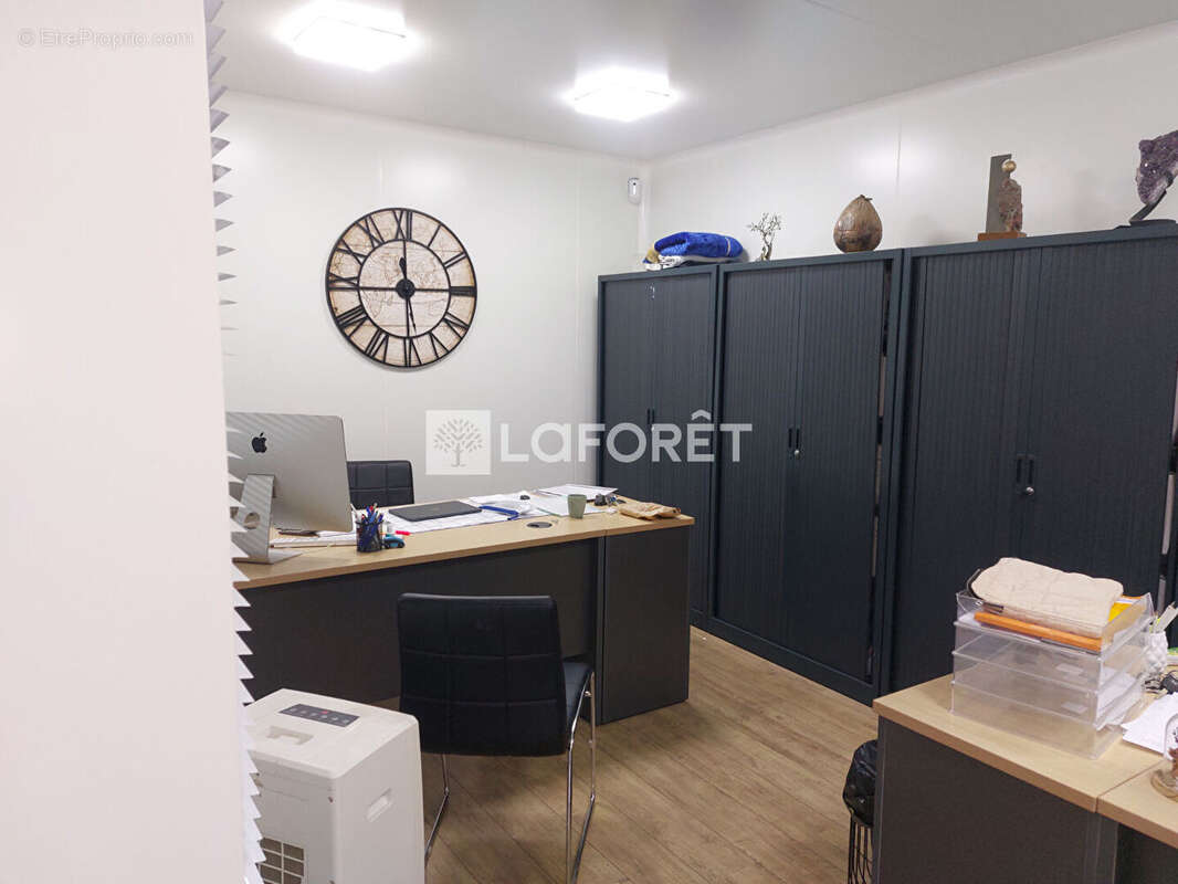 Commerce à SAINT-POL-SUR-TERNOISE