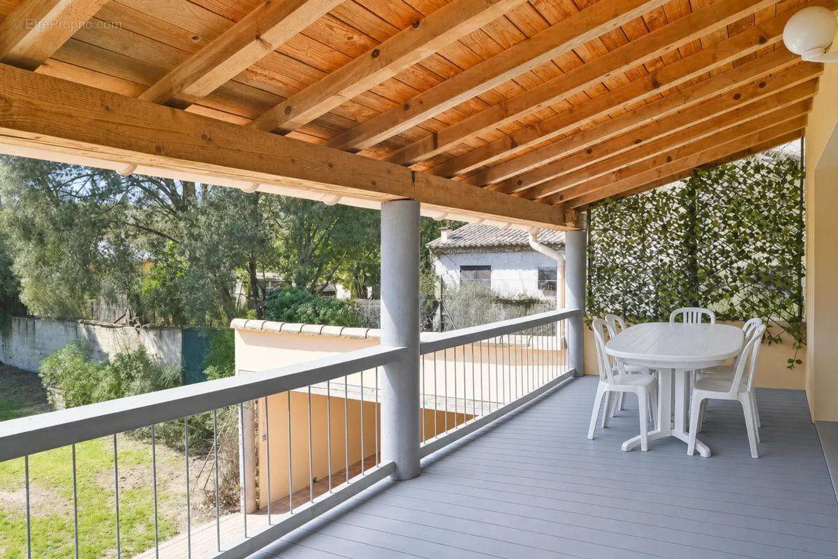 Villa avec vue sur vignes et accès rivière - photo 2
