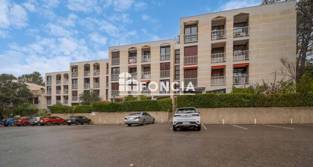 Appartement à GREOUX-LES-BAINS