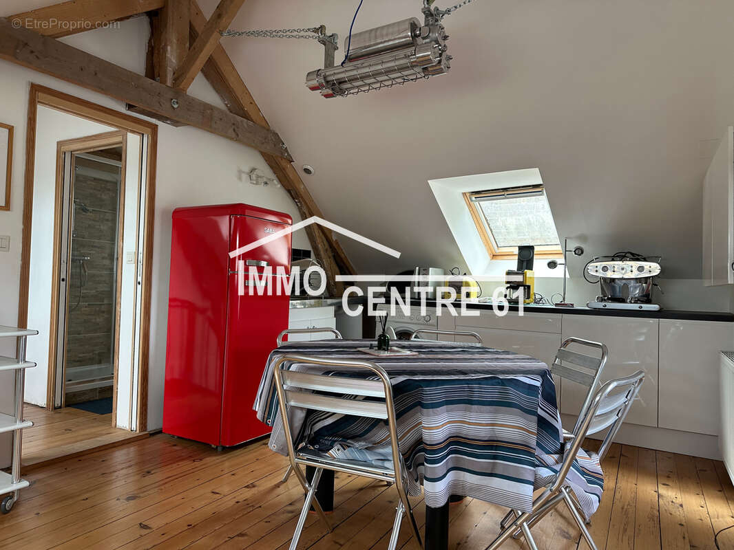 Charmante maison de ville 4 chambres sur 245m2 de terrain - photo 15