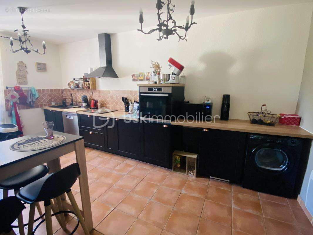 Appartement à SIGNES