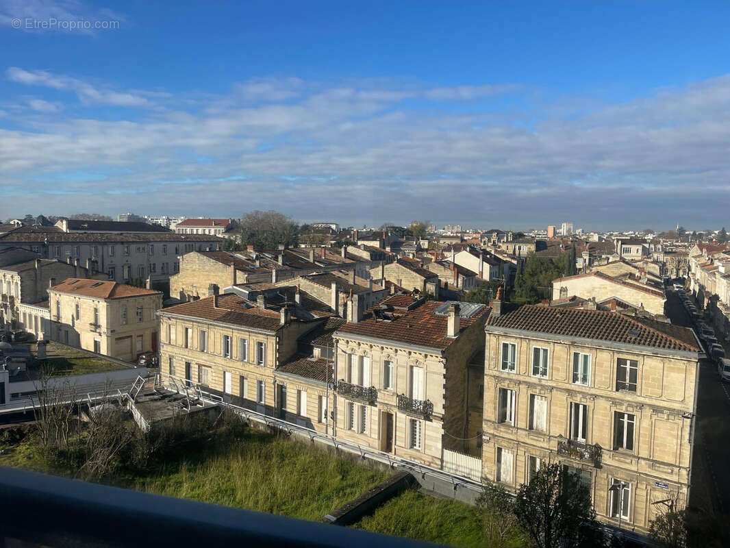 Appartement à BORDEAUX