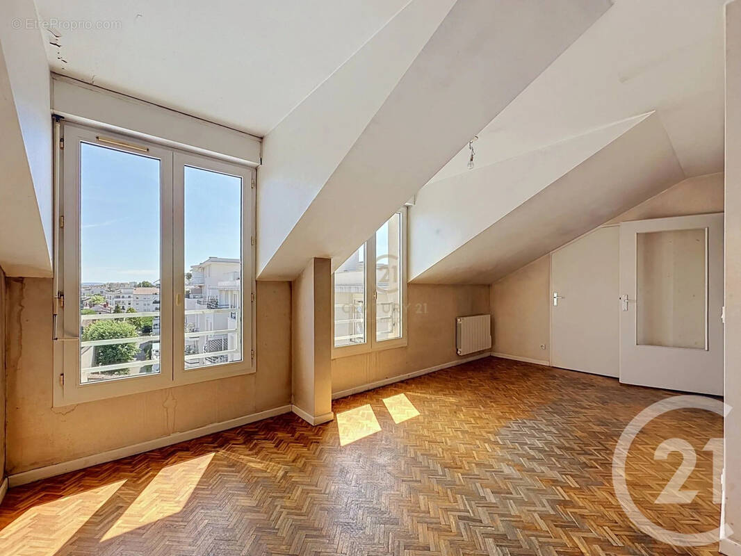 Appartement à LYON-8E