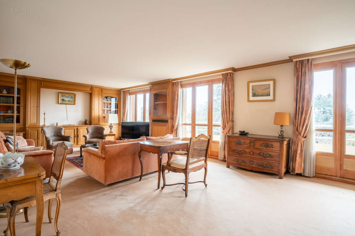 Appartement à LE VESINET