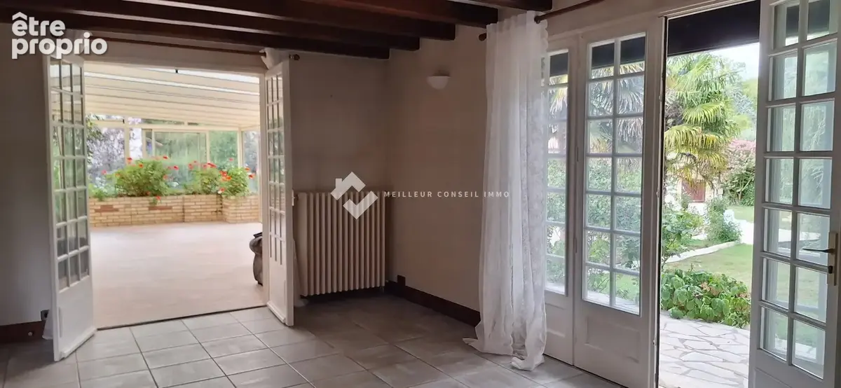 Maison 9 pièces 214 m² à vendre à Vouneuil-Sous-Biard (86580) - photo 8