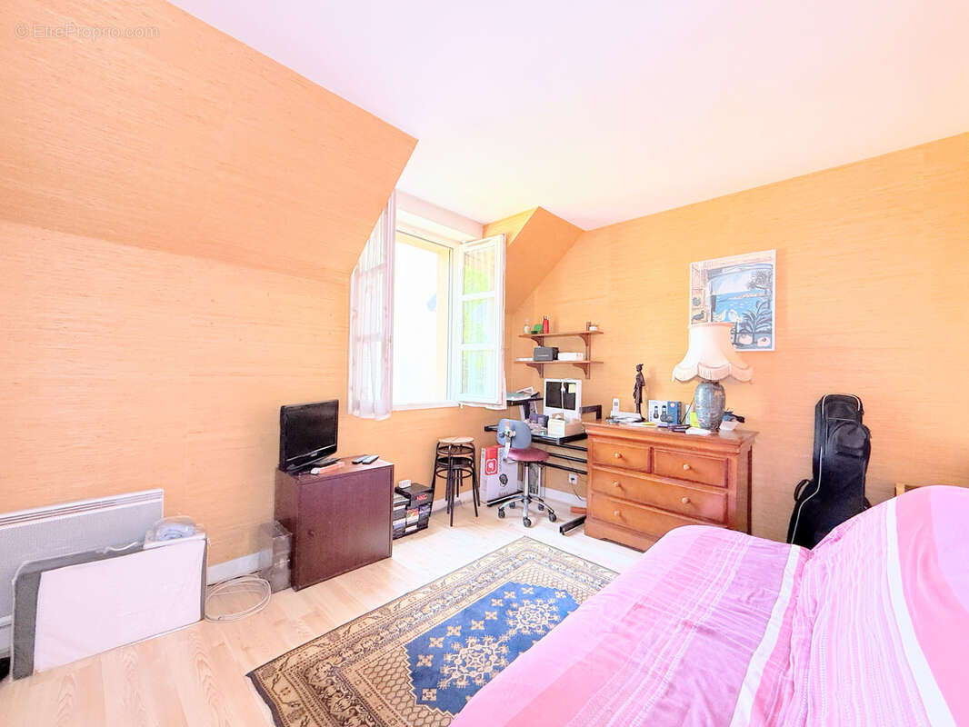 Maison à RUEIL-MALMAISON