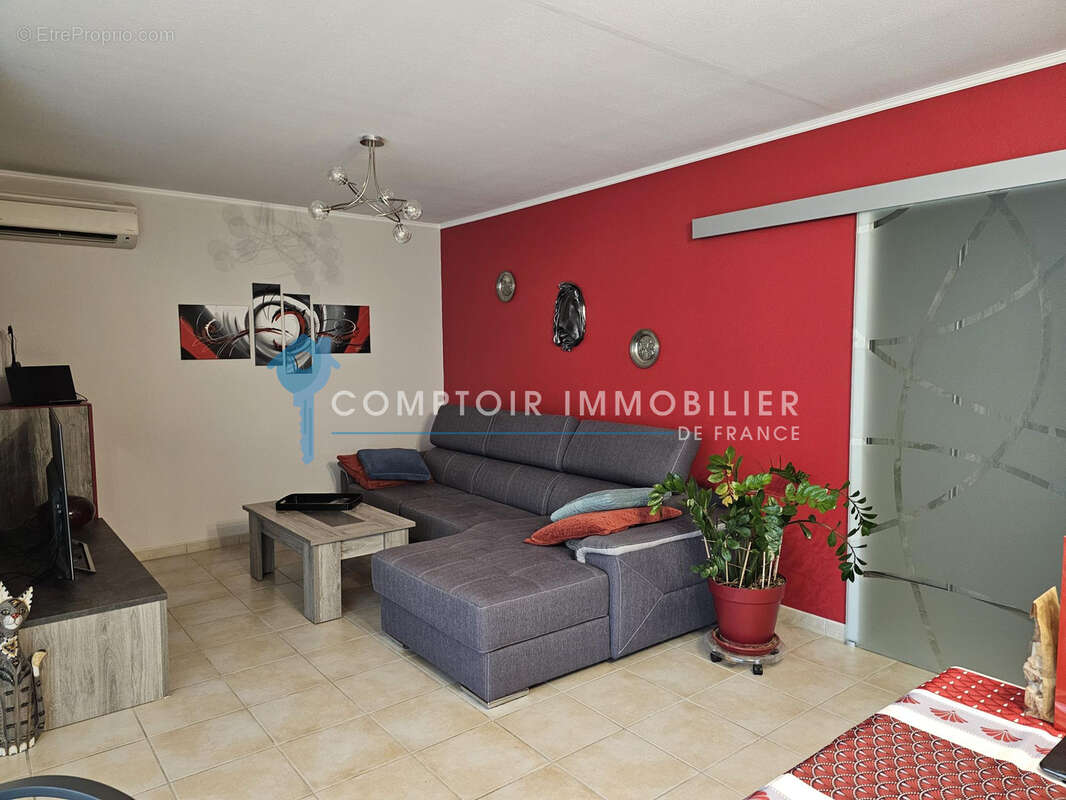 Maison à RUOMS