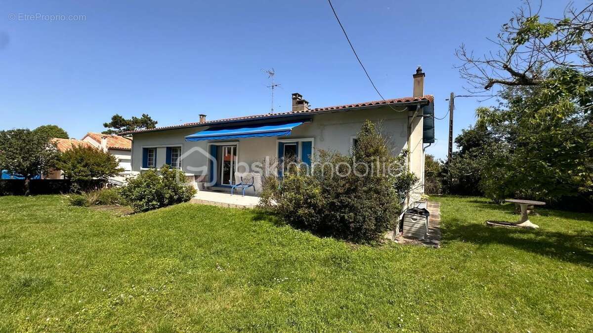 Maison à MESCHERS-SUR-GIRONDE