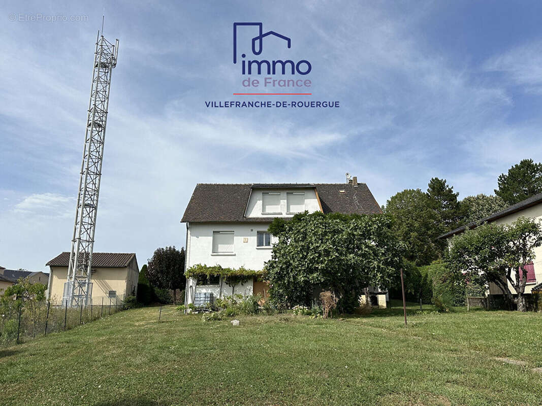 Maison à LA SALVETAT-PEYRALES