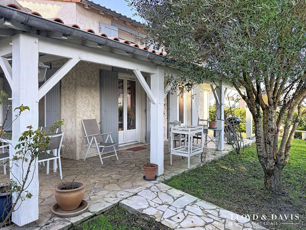 Maison à MESCHERS-SUR-GIRONDE