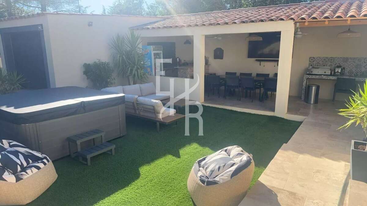 Maison à PLAN-D&#039;AUPS-SAINTE-BAUME