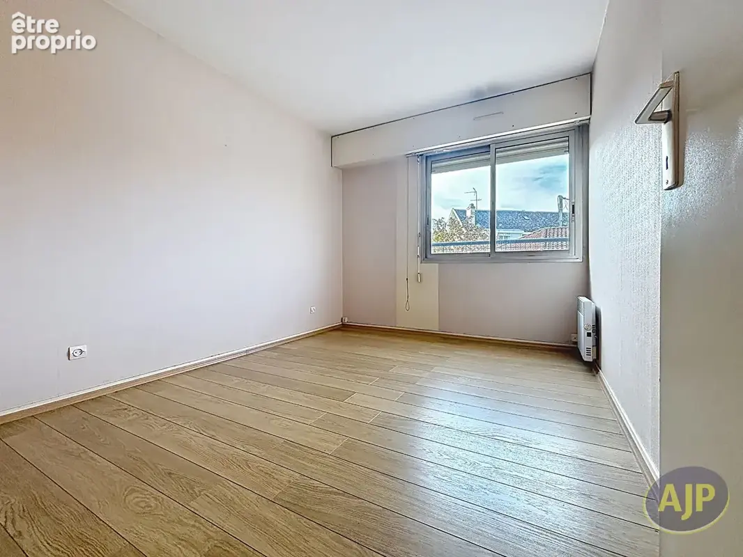 T3 Bordeaux Saint-Augustin-Balcon-Parking - photo 7